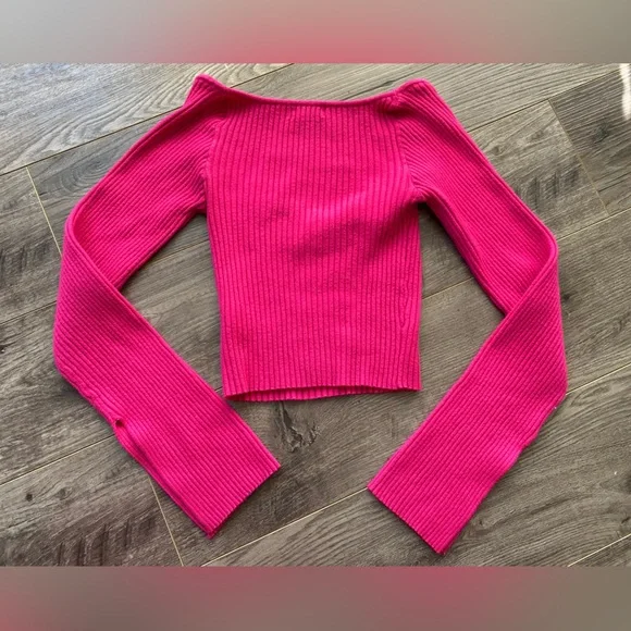 Urban Outfitters hot pink ribbed knit low cut square neck cropped sweater size M - Picture 5 of 9